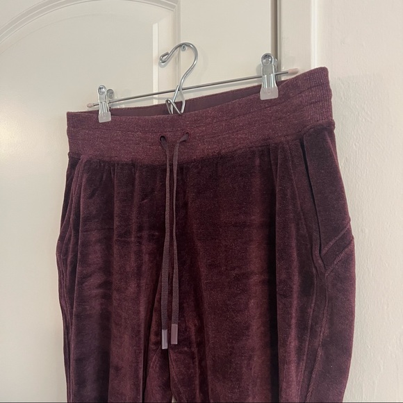 Lululemon Warm Down Jogger, 10 - Picture 4 of 6